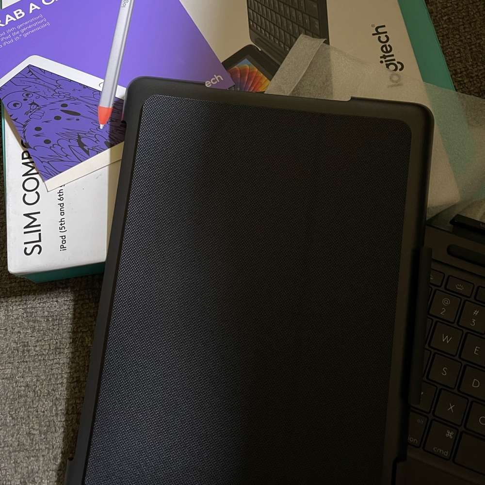 Logitech - Picture 2 of 5